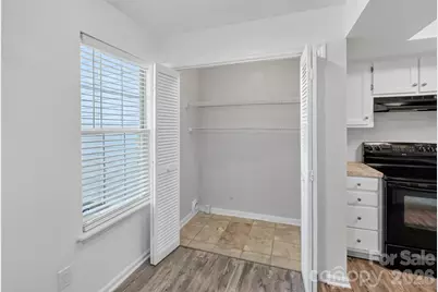 2913 Iron Gate Lane, Charlotte, NC 28212 - Photo 13