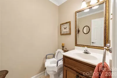 719 2nd Avenue, Conover, NC 28613 - Photo 13