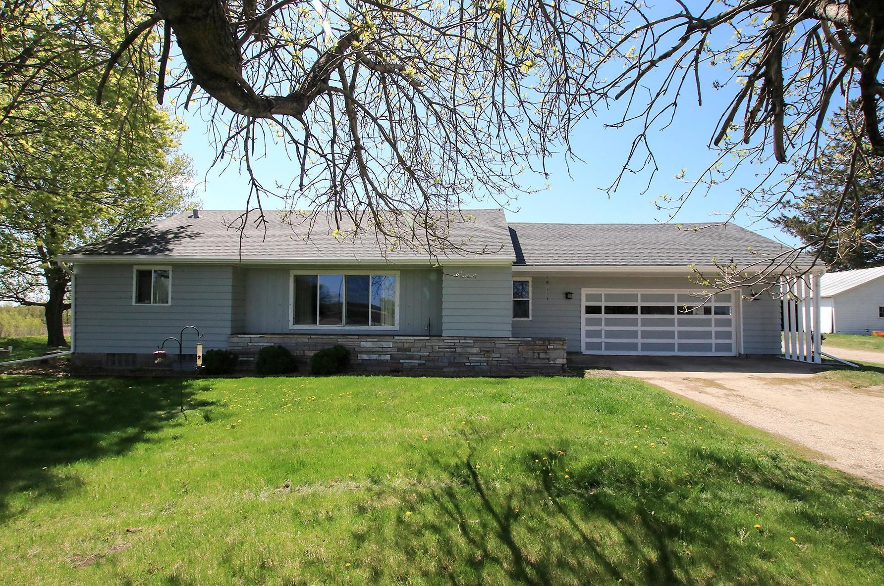 12299 US Hwy 12 SW, Howard Lake, MN 55349 MLS 5692140 Coldwell Banker