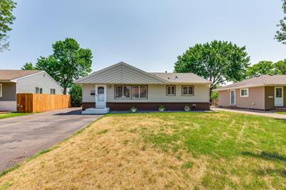 5726 Yates Avenue N - Photo 1