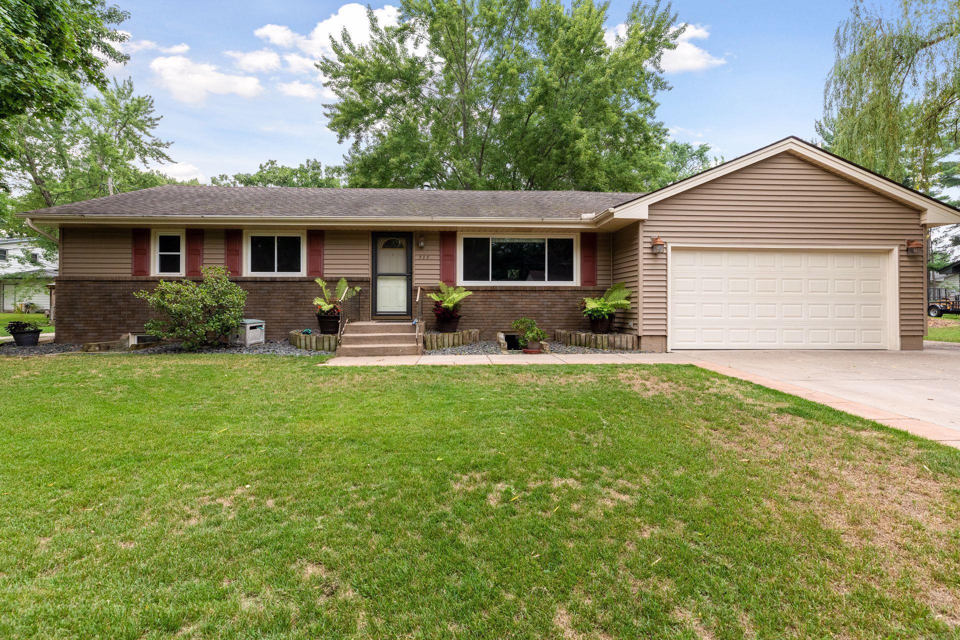 528 Western St Anoka Mn 55303 Mls 6023766 Coldwell Banker