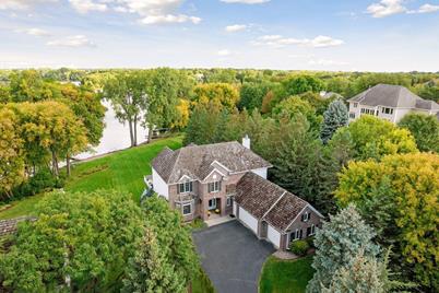 15552 Sweetwater Circle, Eden Prairie, MN 55347 - Photo 1
