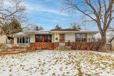 1426 Sumner Street, Saint Paul, MN 55116 - Photo 1