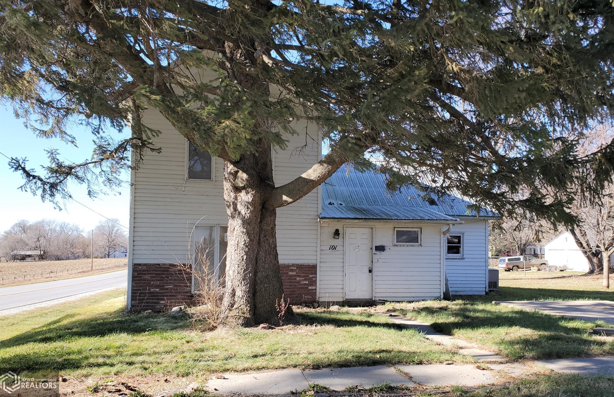 101 4th Ave, Bayard, IA 50029 MLS 6130614 Coldwell Banker