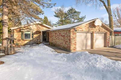 1504 Boone Avenue N, Golden Valley, MN 55427 - Photo 1