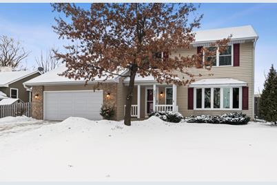 8080 Marsh Drive, Chanhassen, MN 55317 - Photo 1