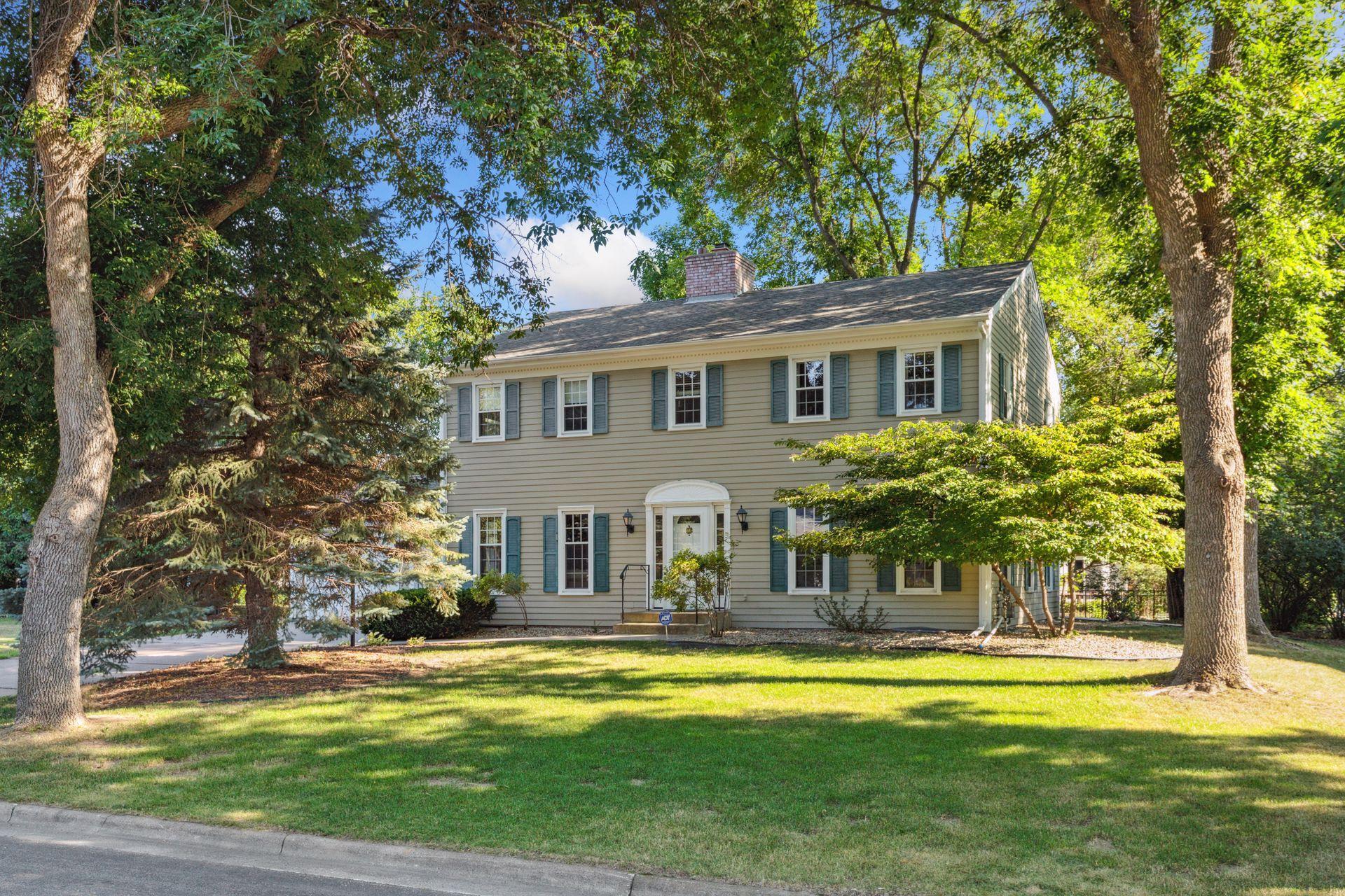 952 Lydia Dr W, Roseville, MN 55113 MLS 6143367 Coldwell Banker