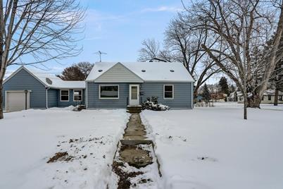 5008 Toledo Avenue N - Photo 1