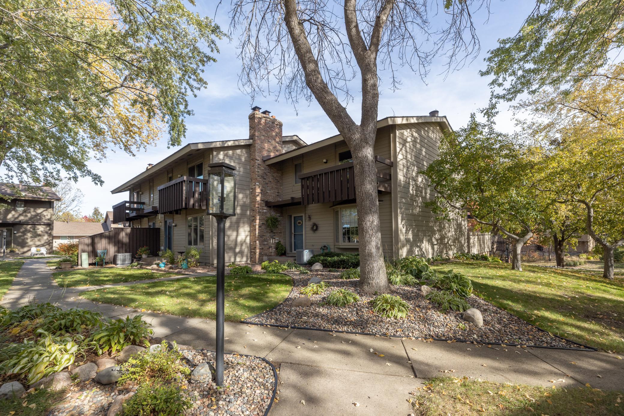 28 Birnamwood Dr, Burnsville, MN 55337 MLS 6150596 Coldwell Banker