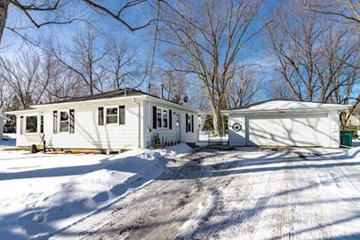 125 Hackberry Hill, Orono, MN 55356 - Photo 1