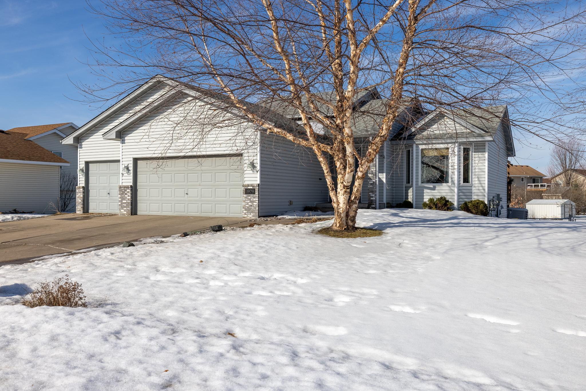 1979 Garfield St S, Cambridge, MN 55008 - MLS 6165951 - Coldwell Banker