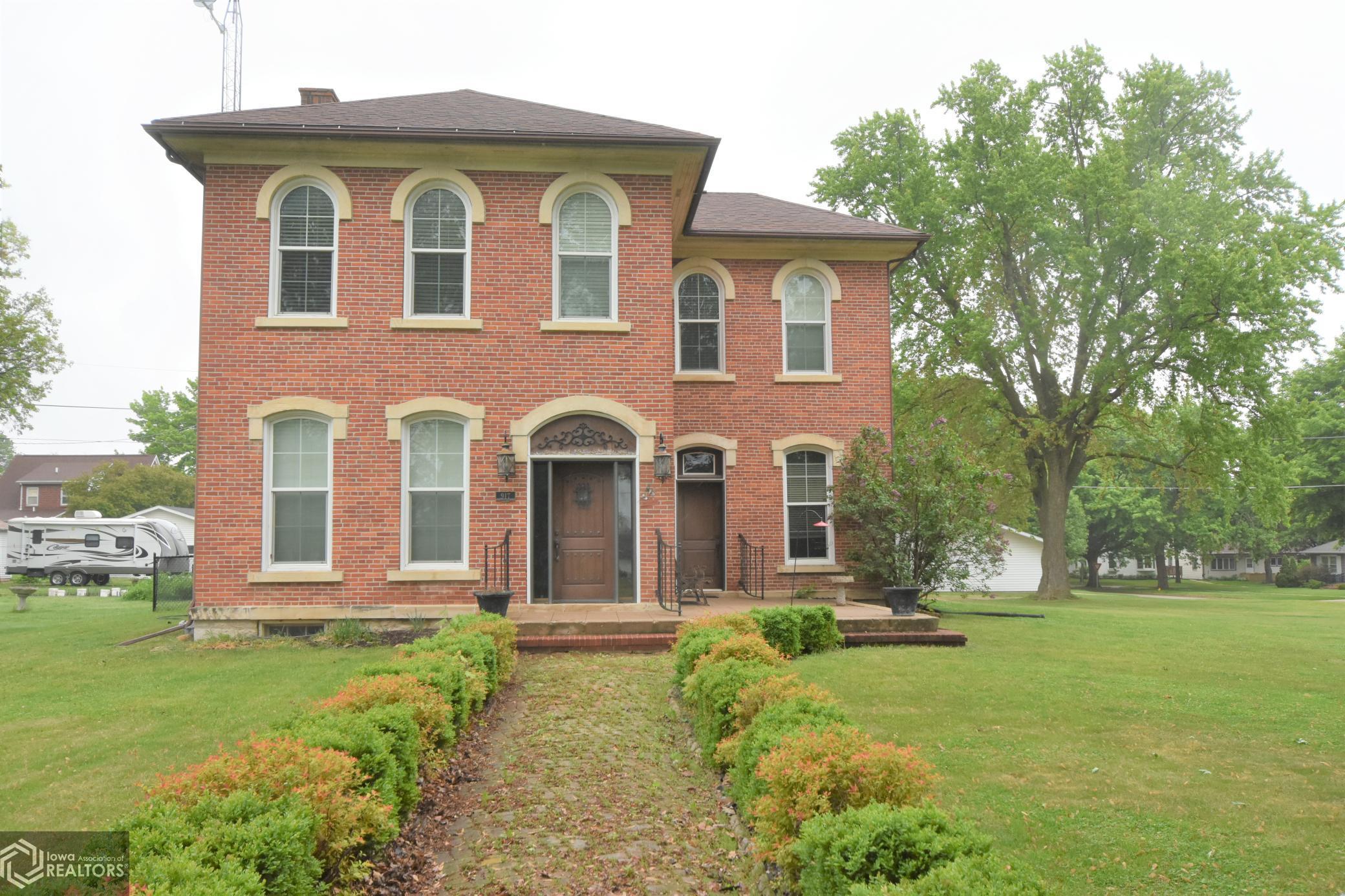 917 2nd Ave, Ackley, IA 50601 MLS 6171449 Coldwell Banker