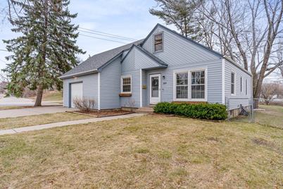 309 6th Avenue N, Hopkins, MN 55343 - Photo 1