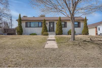 8101 Dupont Avenue N, Brooklyn Park, MN 55444 - Photo 1