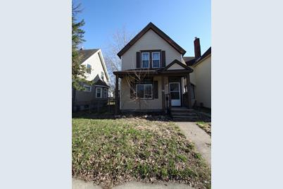 670 Edmund Avenue, Saint Paul, MN 55104 - Photo 1