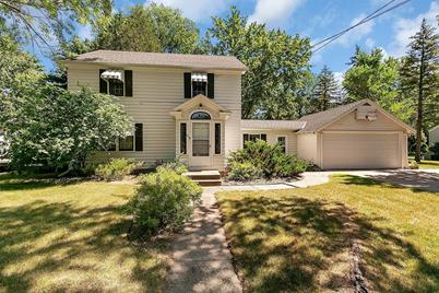 1718 10th Avenue S, Saint Cloud, MN 56301 - Photo 1