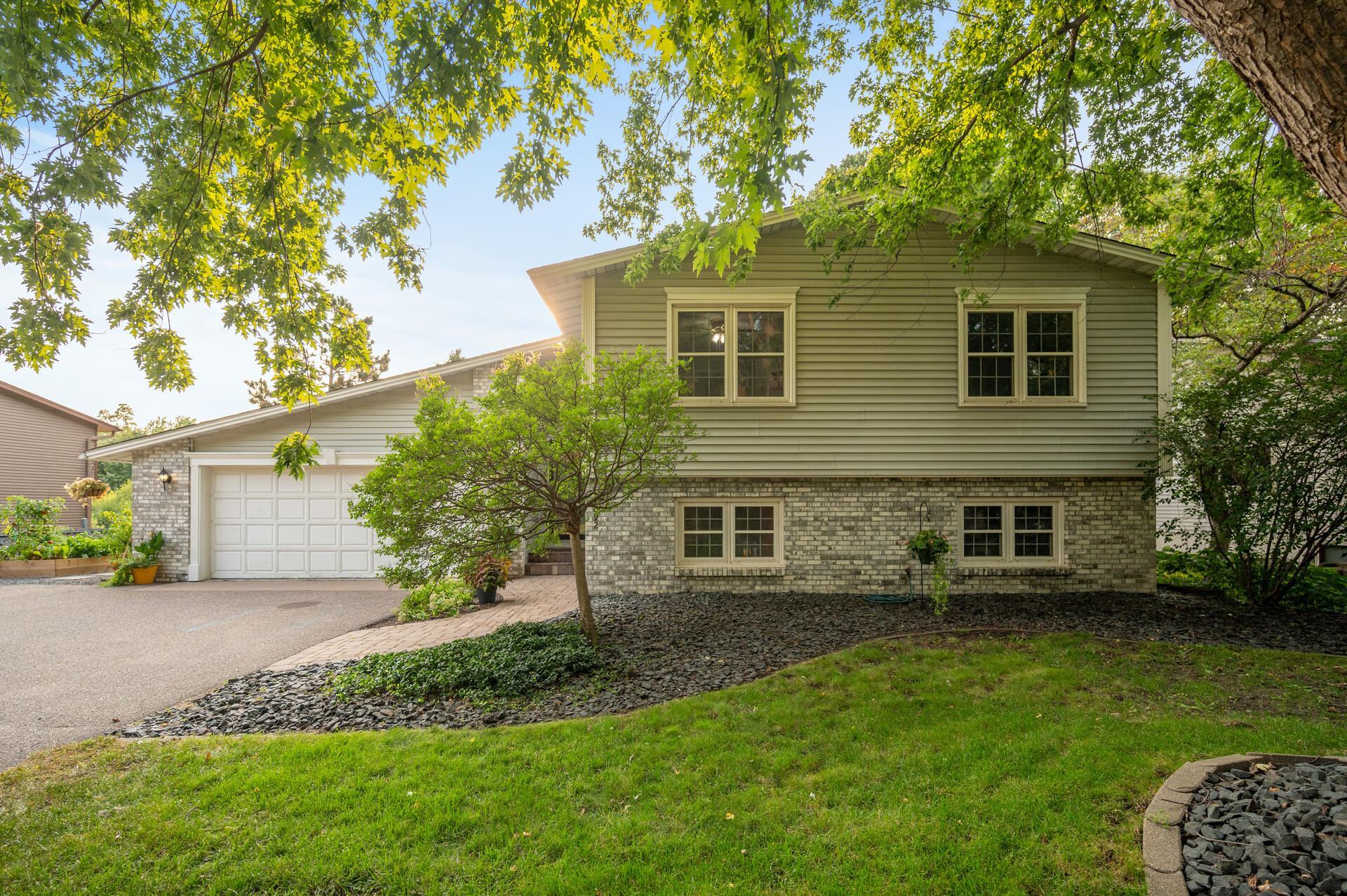 11892 Flintwood St NW, Coon Rapids, MN 55448 MLS 6253340 Coldwell