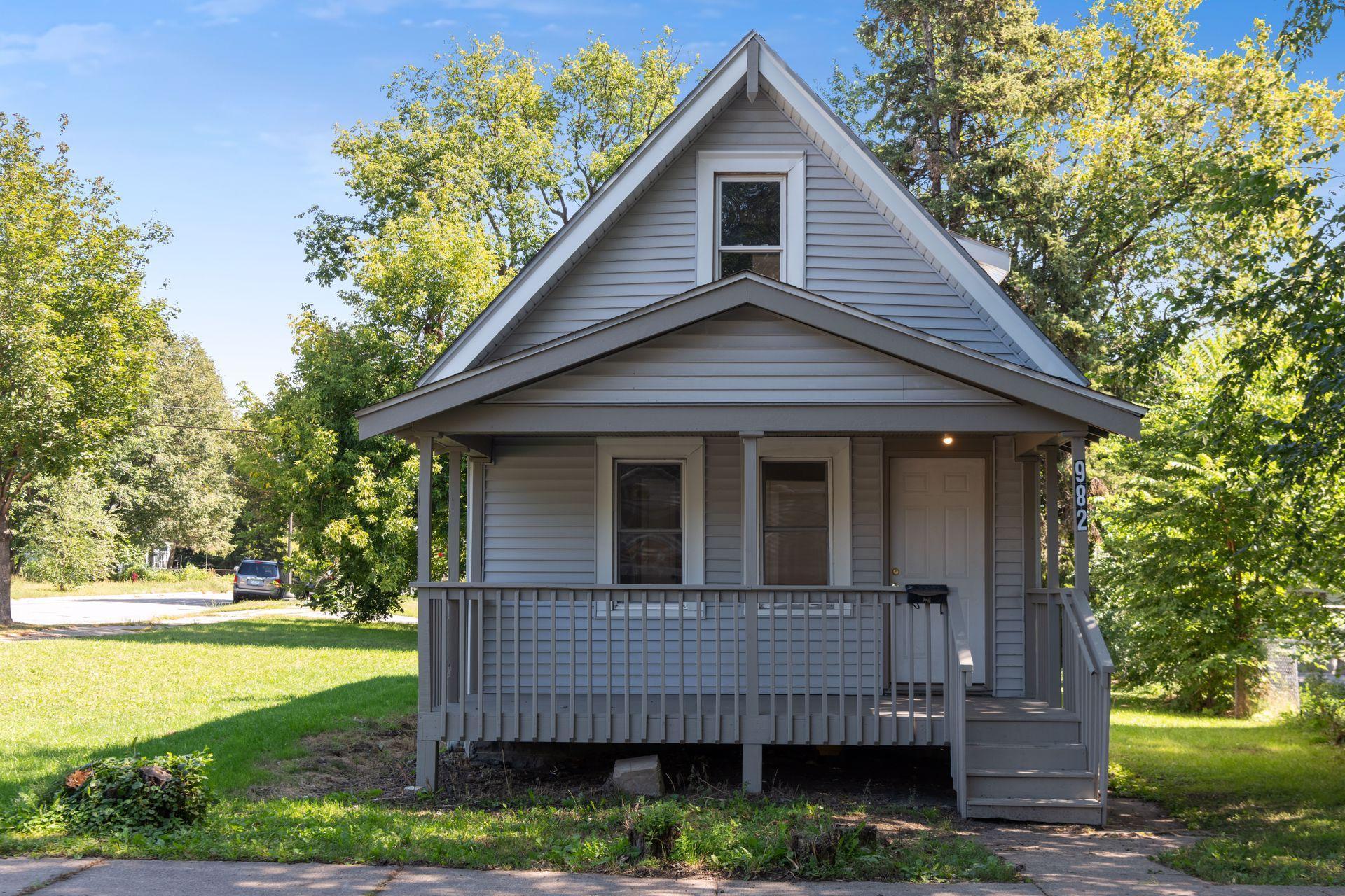 982 Woodbridge St, Saint Paul, MN 55117 MLS 6260168 Coldwell Banker