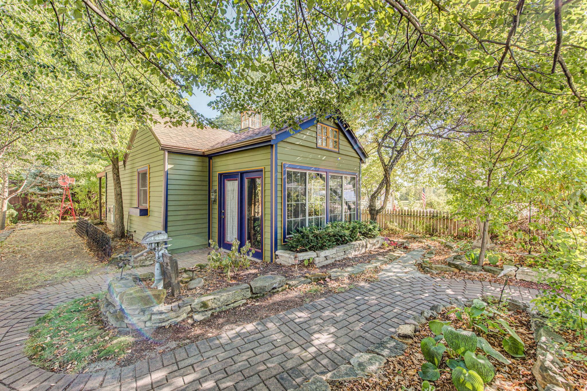 712 Grant Blvd W, Wabasha, MN 55981 MLS 6264461 Coldwell Banker