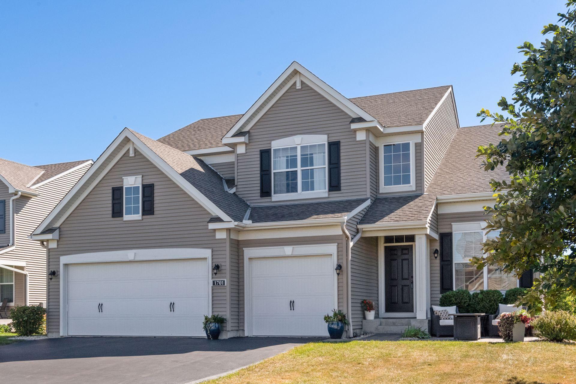 1701 Mayapple Pass, Chanhassen, MN 55317 MLS 6265023 Coldwell Banker