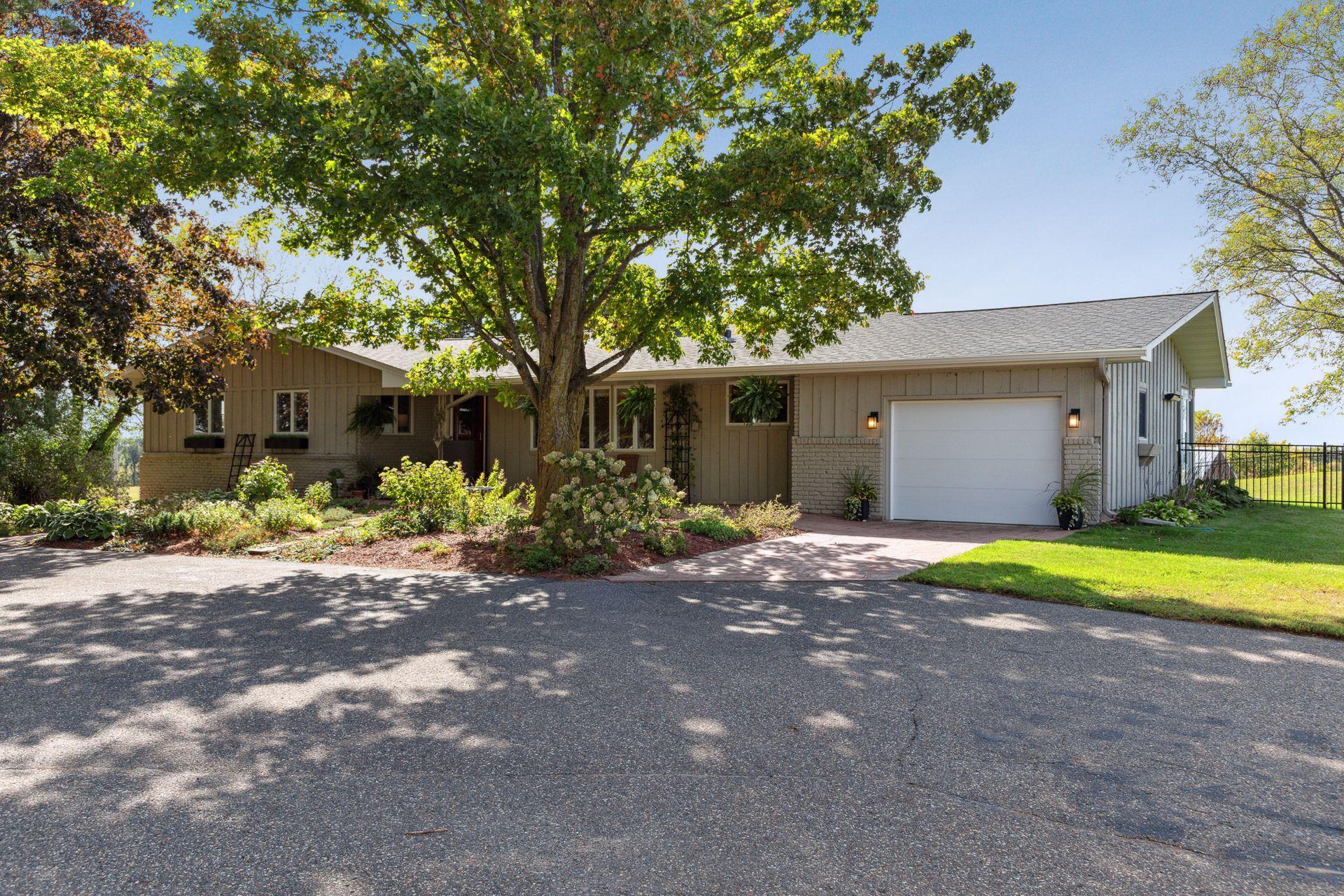 1046 100th Ave, Roberts, WI 54023 MLS 6265361 Coldwell Banker