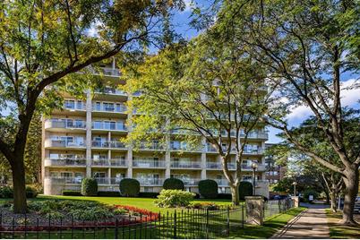 3300 W 32nd Street #203, Minneapolis, MN 55416 - Photo 1