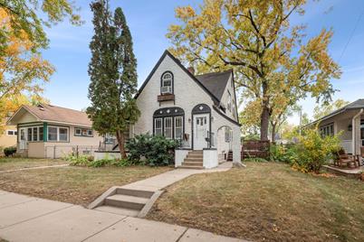 2142 Palace Avenue, Saint Paul, MN 55105 - Photo 1
