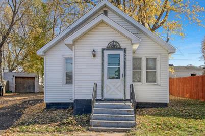 905 Starr Avenue, Eau Claire, WI 54703 - Photo 1