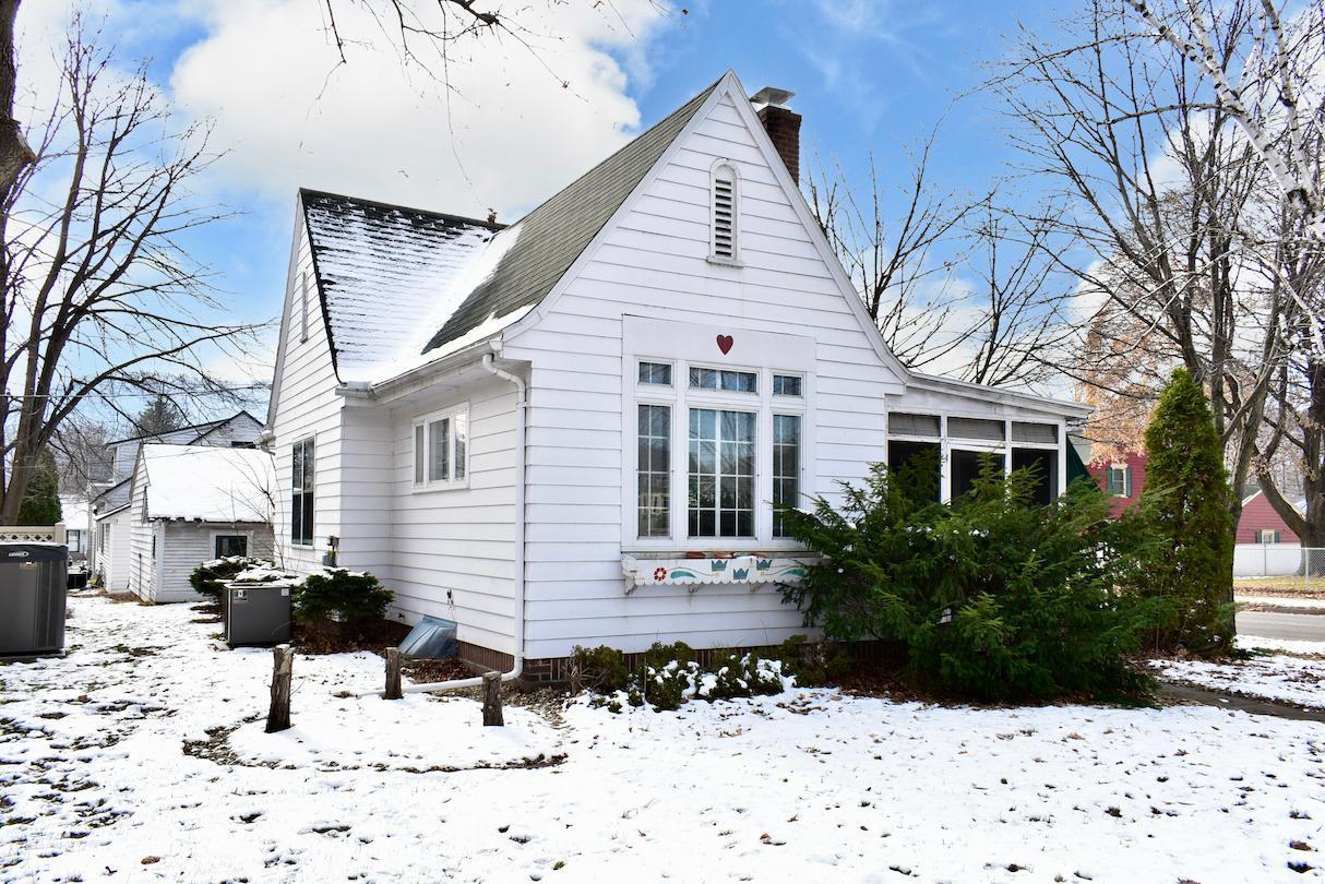 875 W Howard St, Winona, MN 55987 MLS 6311763 Coldwell Banker