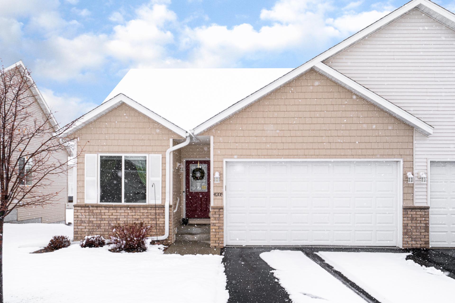 4205 Blakewood Dr, Shakopee, MN 55379 MLS 6326673 Coldwell Banker