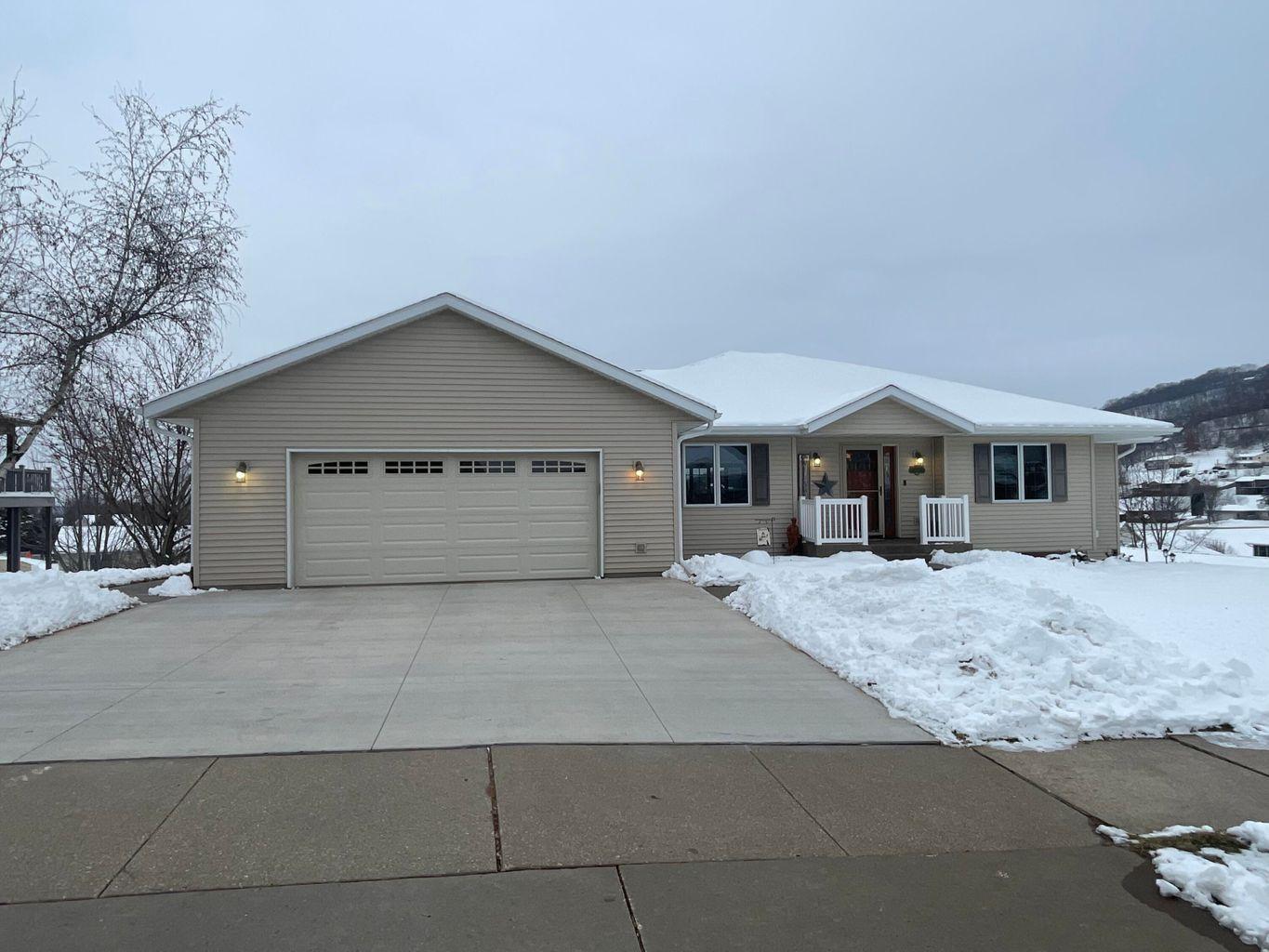 217 Haralson Ln, La Crescent, MN 55947 MLS 6326787 Coldwell Banker