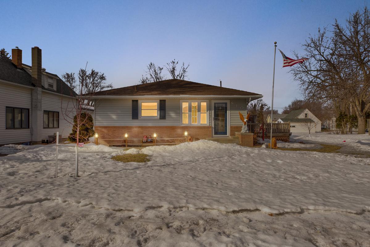 810 E Vine St, Owatonna, MN 55060 MLS 6328892 Coldwell Banker