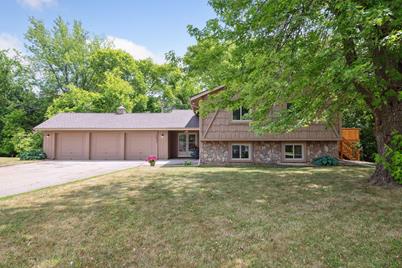 10633 Brunswick Circle, Bloomington, MN 55438 - Photo 1