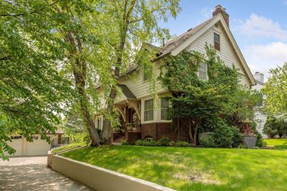 712 Linwood Avenue, Saint Paul, MN 55105 - Photo 1
