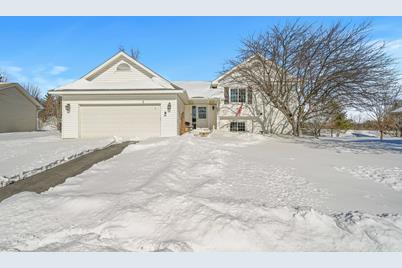 1260 Lake Susan Hills Drive, Chanhassen, MN 55317 - Photo 1