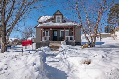 109 S Auburn Avenue, Eveleth, MN 55734 - Photo 1