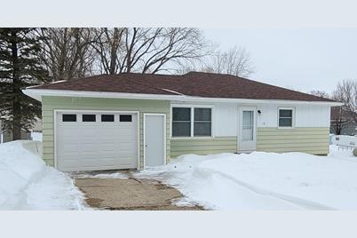 310 Garfield Street S, Lake Benton, MN 56149 - Photo 1