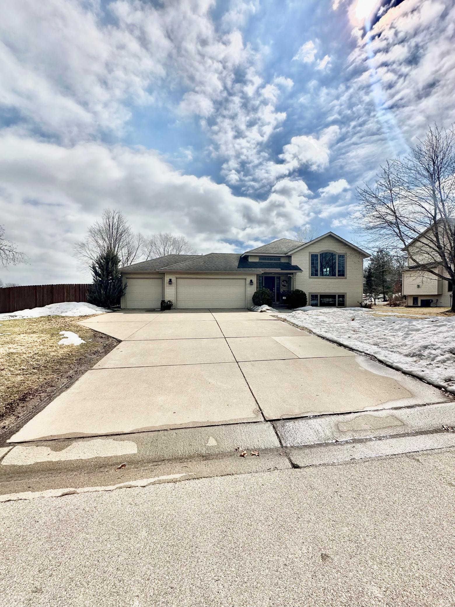 1001 Hidden Meadow Ln, Lake City, MN 55041 MLS 6340288 Coldwell Banker