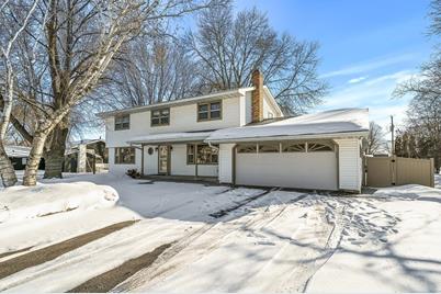 905 9th Street, Farmington, MN 55024 - Photo 1