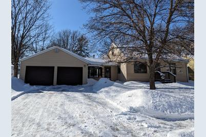 131 30th Avenue N, Saint Cloud, MN 56303 - Photo 1