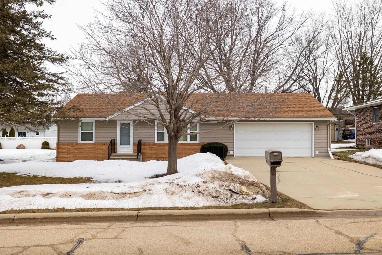 224 E 12th St, Zumbrota, MN 55992 MLS 6344003 Coldwell Banker