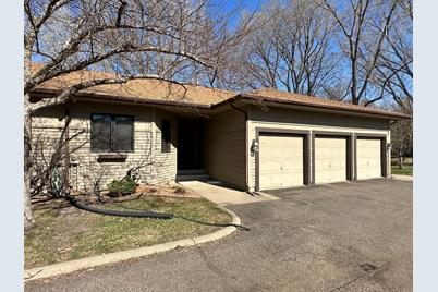 1900 Victoria Road S #I, Mendota Heights, MN 55118 - Photo 1