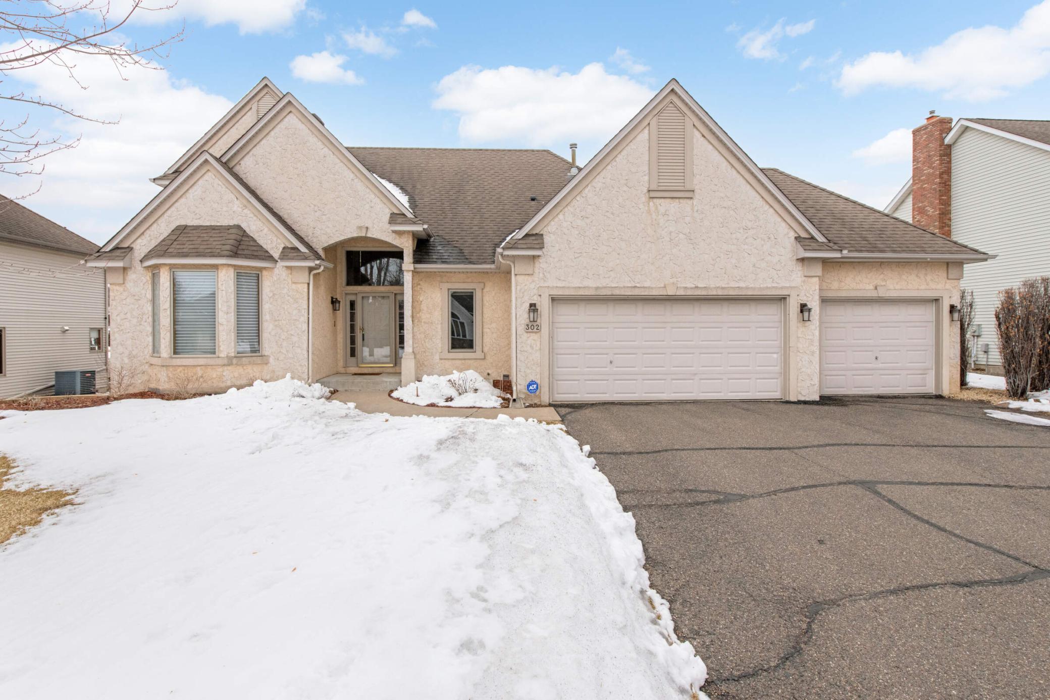 302 Wyndham Cir E, New Brighton, MN 55112 MLS 6348319 Coldwell Banker