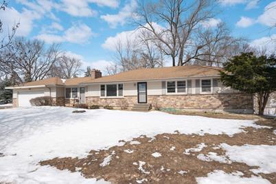 2635 Cedar Crest Road W, Minnetonka, MN 55305 - Photo 1