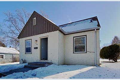 1946 Cottage Avenue E, Saint Paul, MN 55119 - Photo 1
