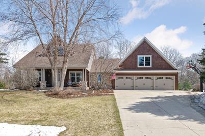 4004 Hallgren Court, Chanhassen, MN 55331 - Photo 1