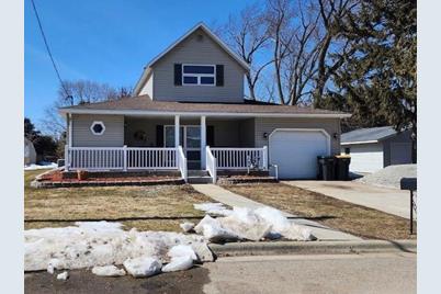 420 Highland Street, West Concord, MN 55985 - Photo 1