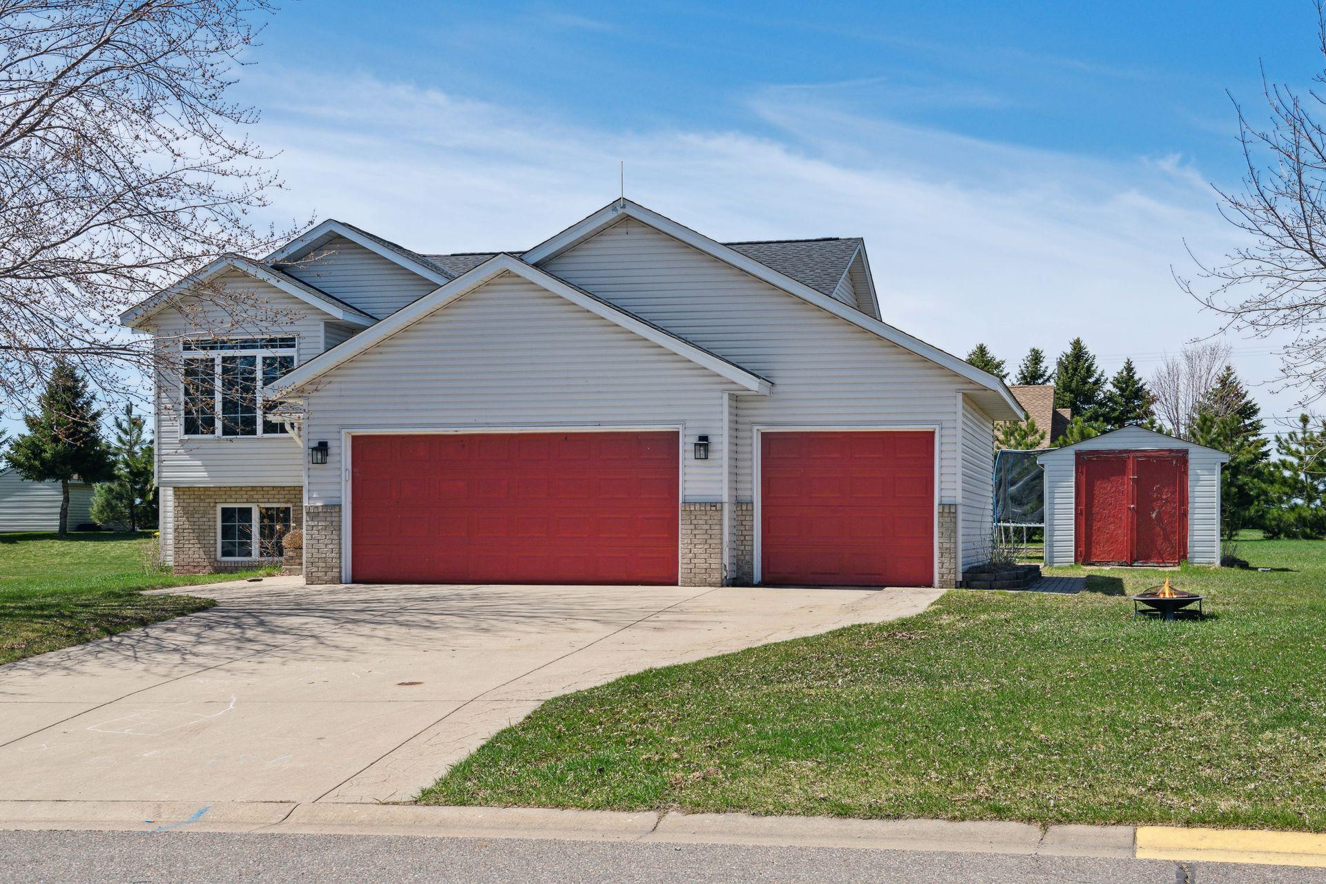 8102 Trappers Ridge Dr, Clear Lake, MN 55319 MLS 6353945 Coldwell