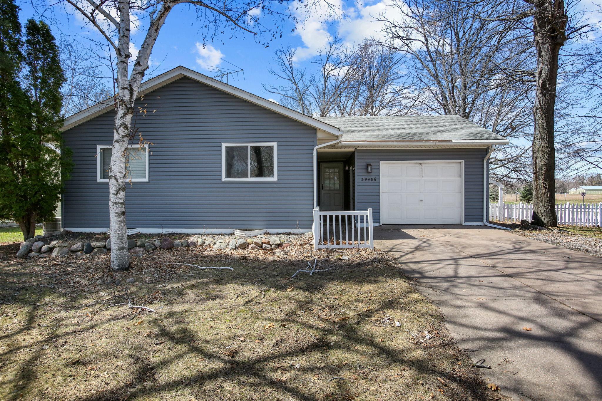 39486 Oak Ridge Dr, North Branch, MN 55056 MLS 6354933 Coldwell Banker