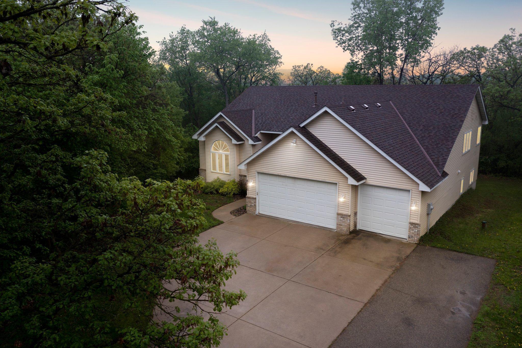 9550 S Robert Trail, Inver Grove Heights, MN 55077 MLS 6355950